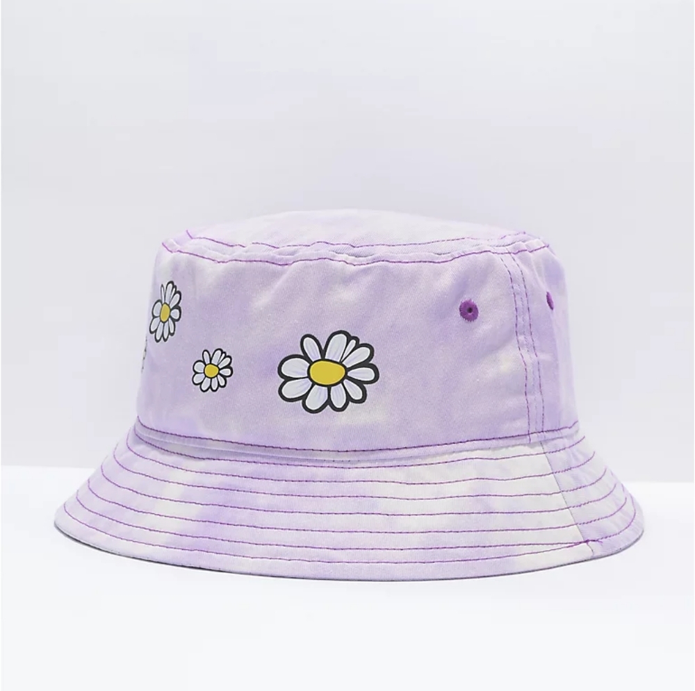 BSR by Samii Ryan Daisy Lavender Tie Dye Flower Bucket Hat